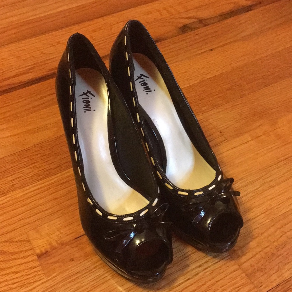 Peeptoe Black heels